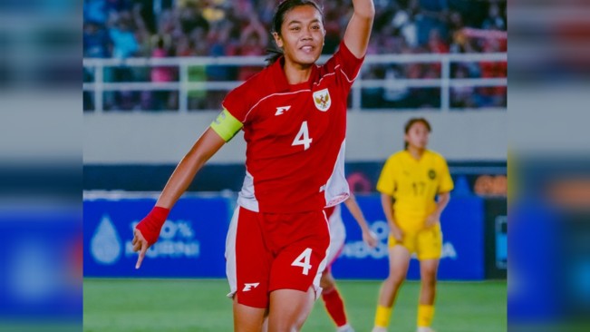 Kapten Timnas Putri Indonesia U-16, Jazlyn Kayla selebrasi usai cetak gol. [Instagram]